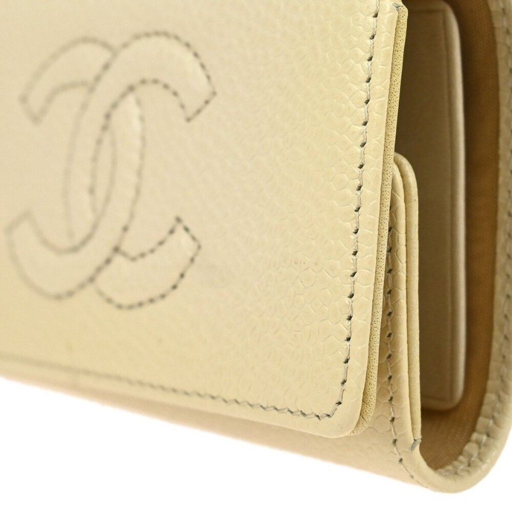 Chanel White Calfskin Six Hook Key Case Small Good 195141 - Picture 10 of 12
